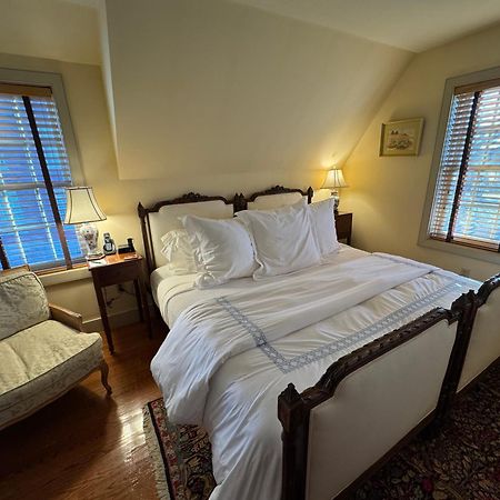 The 1708 House Bed & Breakfast Southampton Eksteriør bilde