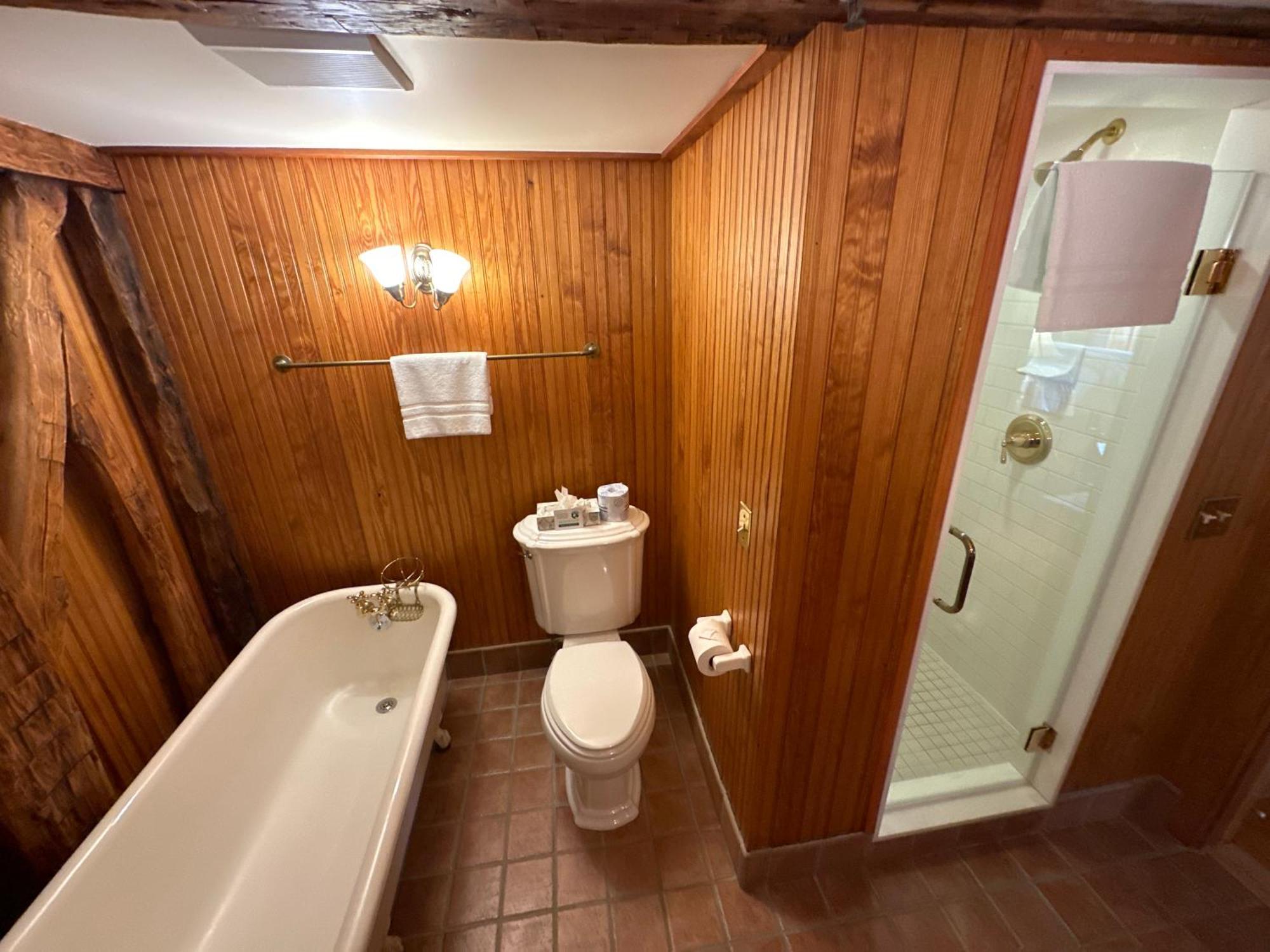 The 1708 House Bed & Breakfast Southampton Eksteriør bilde