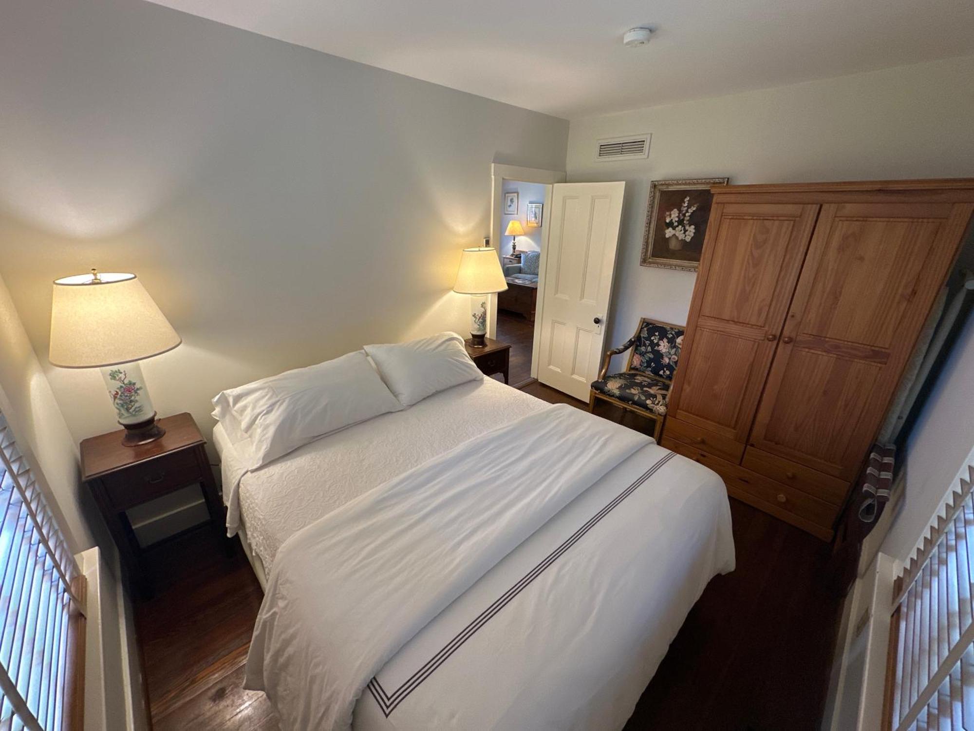 The 1708 House Bed & Breakfast Southampton Eksteriør bilde