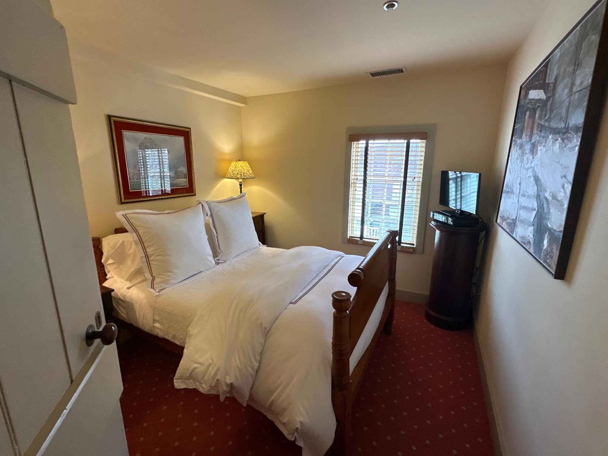 The 1708 House Bed & Breakfast Southampton Eksteriør bilde