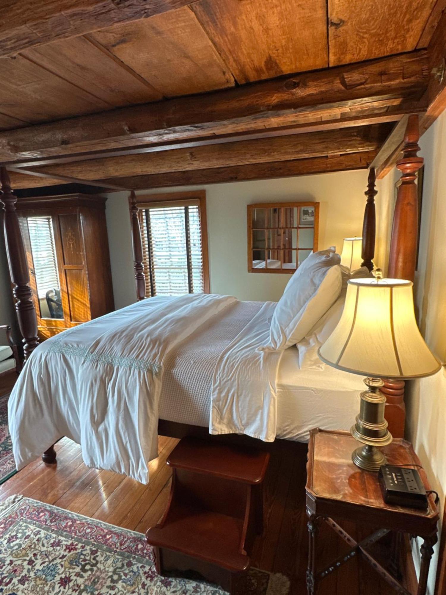 The 1708 House Bed & Breakfast Southampton Eksteriør bilde