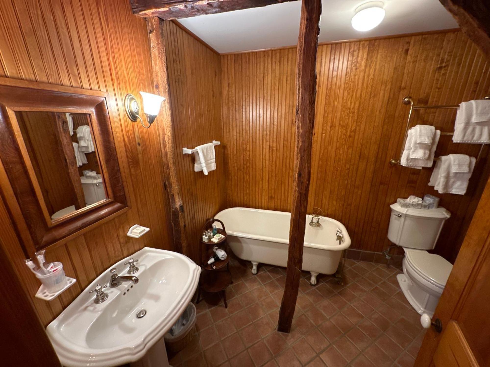 The 1708 House Bed & Breakfast Southampton Eksteriør bilde