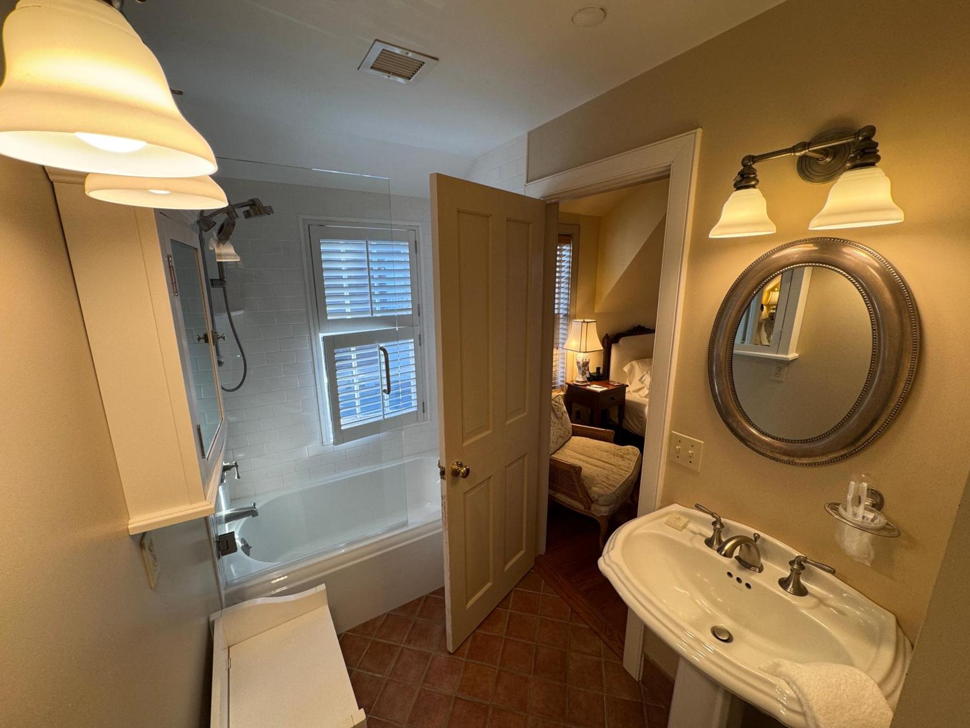 The 1708 House Bed & Breakfast Southampton Eksteriør bilde